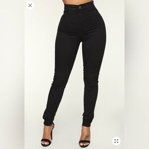 Black Skinny Jeans